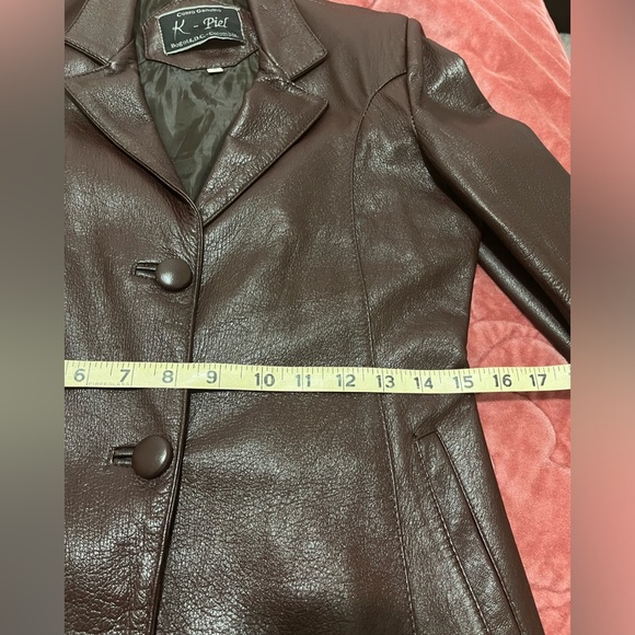 Genuine Leather Jacket in perfect condition ! - Picture 3 of 13